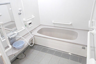 まごころ荘北野田の介護浴室