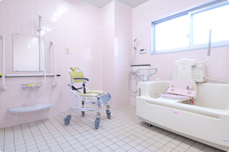 兵庫県にある有料老人ホーム やさしい手ライブガーデン宝塚の浴室